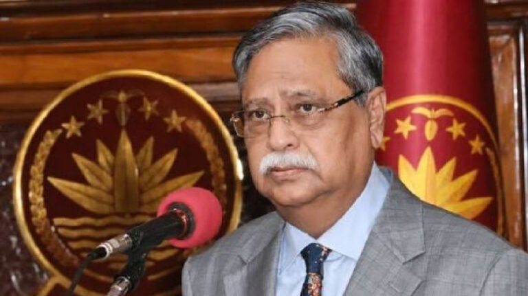 রাজনৈতিক চাপে রাষ্ট্রপতির পদত্যাগ