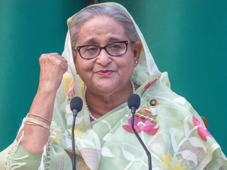 ফাঁসির ঝুঁকি জেনেও দেশে ফেরার অঙ্গীকার শেখ হাসিনার