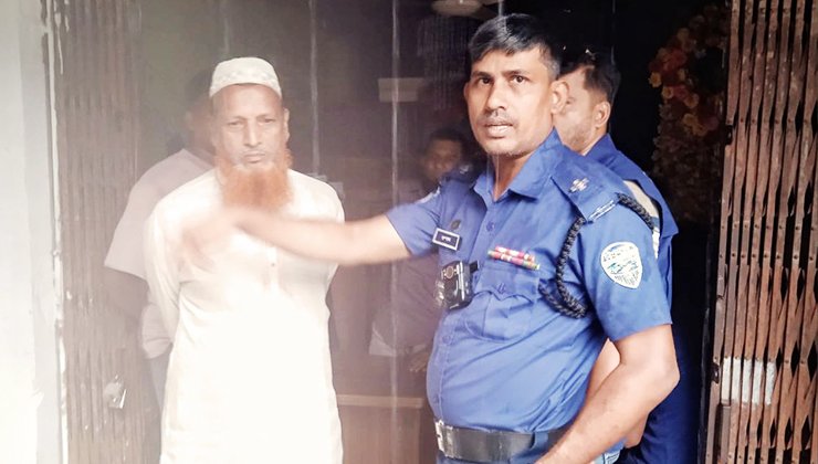 বন্যার্তদের ত্রাণের চাল বিক্রির মহাদুর্নীতি; আটক বিএনপি নেতা
