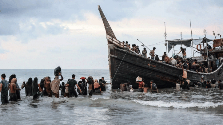 সাগরে নিখোঁজ ৫৩০ রোহিঙ্গা