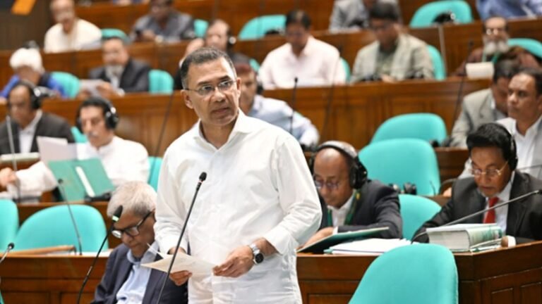 ২৮ শতাংশ কর্মসংস্থান হ্রাস ছয় মাসে; চাপে বিএনপি সরকার